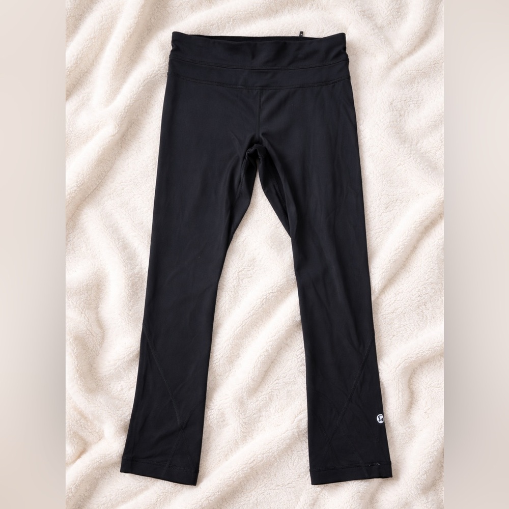 Lululemon leggings size 2 🖤